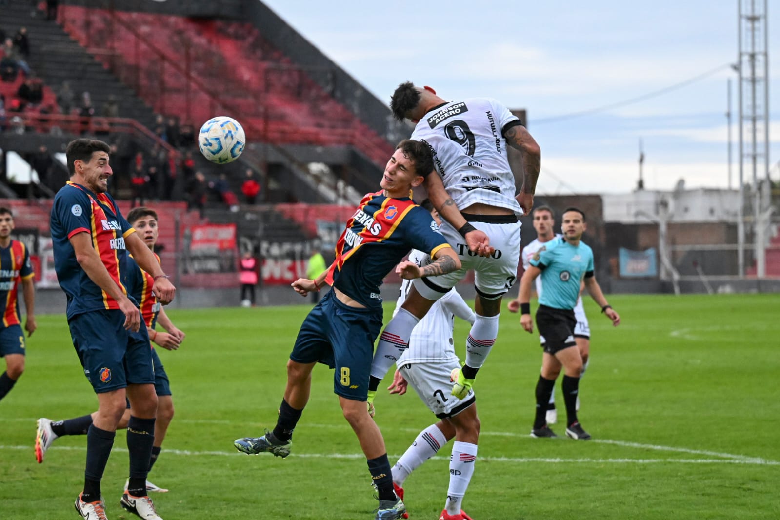 Patronato no sorprende y perdió ante Colegiales en el Grella