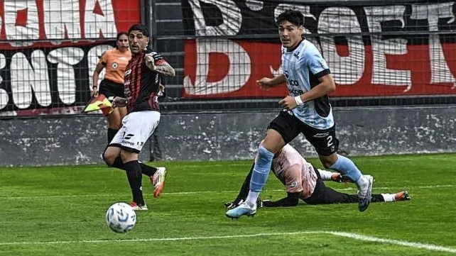 Patrón logró un triunfo ante Racing de Córdoba.